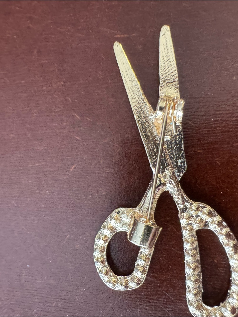 Gold Rhinestone Scissors Brooch - Picture 4 of 7